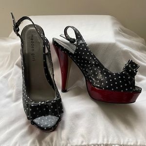 Madden Girl, Size 7.5, Black & Red Platform Pin Up Polka Dot Heels
